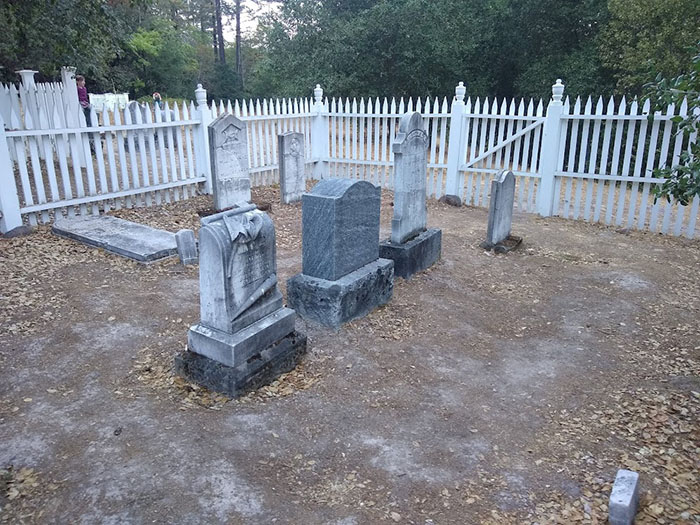 White Cemetery Pioneers